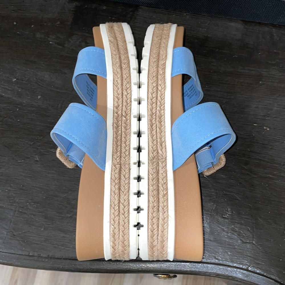 BNWOT MIA Blue and Tan Platform Sandals with Double-Strap Design - Picture 7 of 7